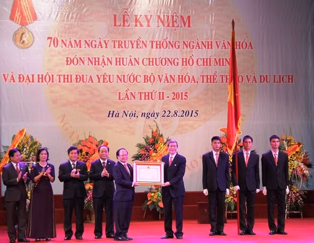 70 năm Ngành văn hóa được trao tặng Huân chương Hồ Chí Minh lần 2 ảnh 5 70 năm Ngành văn hóa được trao tặng Huân chương Hồ Chí Minh lần 2 ảnh 5