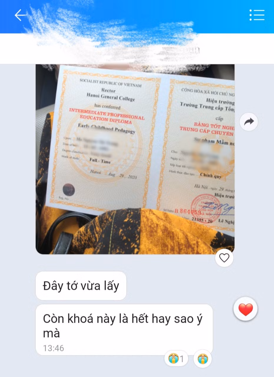 Thí sinh lấy bằng trung cấp chính quy mầm non trường Trung cấp Tổng hợp Hà Nội (Ảnh:V.N) Thí sinh lấy bằng trung cấp chính quy mầm non trường Trung cấp Tổng hợp Hà Nội (Ảnh:V.N)