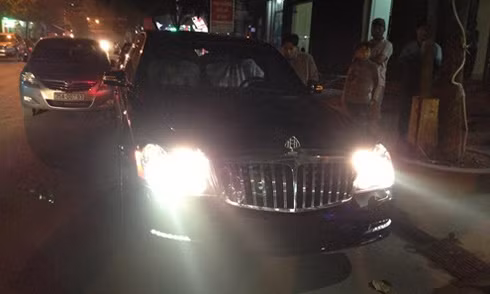 Theo đơn vị nhập khẩu, chiếc Maybach 62S này là thế hệ cuối cùng mà Maybach sản xuất trước khi thương hiệu siêu sang này khai tử vào năm nay.