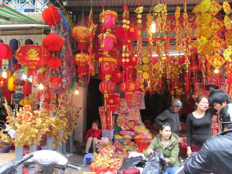 Những dây trang trí như thế này đang là mặt hàng được bán chạy nhất năm nay.