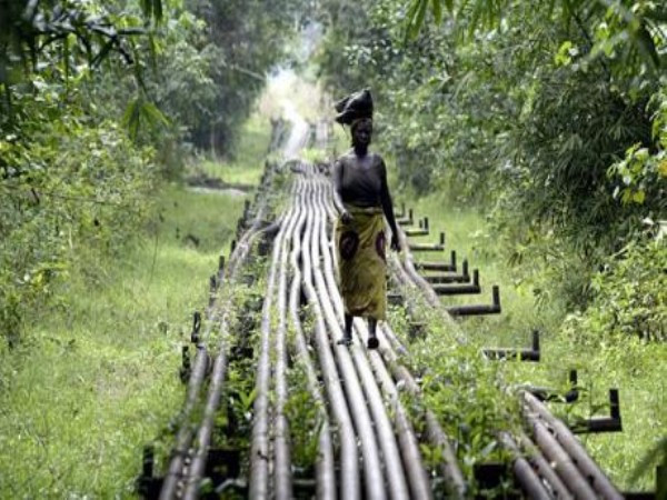 10. Nigeria Lượng dầu dự trữ: 37 tỷ thùng (2,7%) Lượng dầu cung cấp: 2,4 triệu thùng/ngày (2,7%) Số năm khai thác còn lại: 42,4 năm 10. Nigeria Lượng dầu dự trữ: 37 tỷ thùng (2,7%) Lượng dầu cung cấp: 2,4 triệu thùng/ngày (2,7%) Số năm khai thác còn lại: 42,4 năm