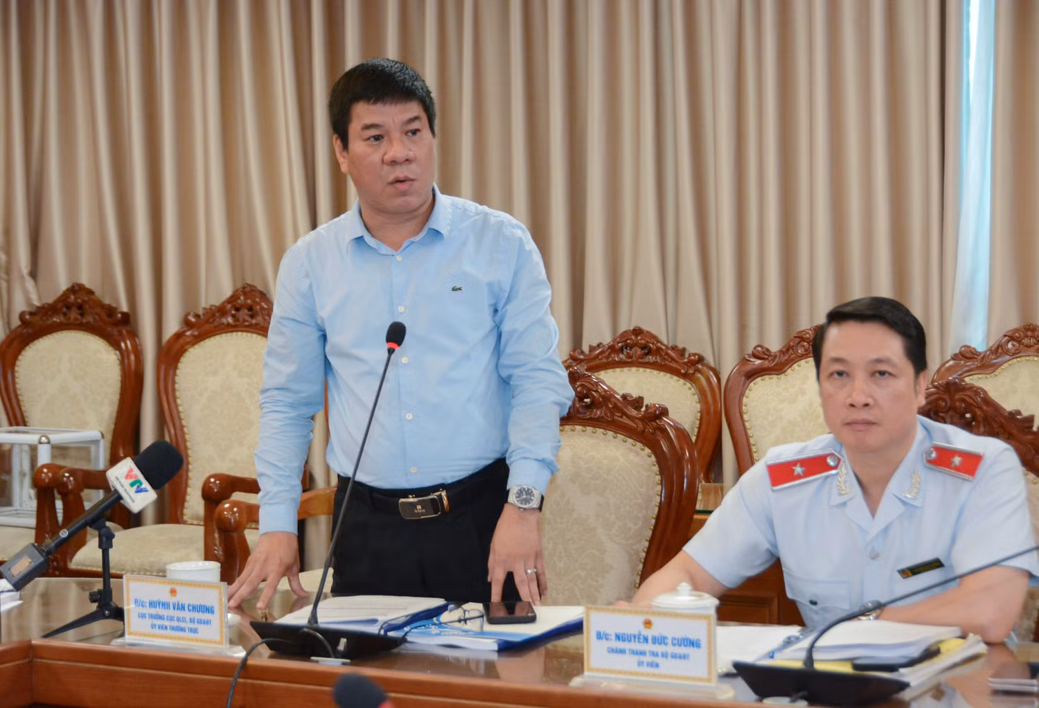 Phó Giáo sư – Tiến sĩ Huỳnh Văn Chương – Ủy viên thường trực Ban chỉ đạo cấp Quốc gia kỳ thi, Cục trưởng Cục Quản lý chất lượng báo cáo tại Hội nghị. Ảnh: Bộ Giáo dục và Đào tạo Phó Giáo sư – Tiến sĩ Huỳnh Văn Chương – Ủy viên thường trực Ban chỉ đạo cấp Quốc gia kỳ thi, Cục trưởng Cục Quản lý chất lượng báo cáo tại Hội nghị. Ảnh: Bộ Giáo dục và Đào tạo
