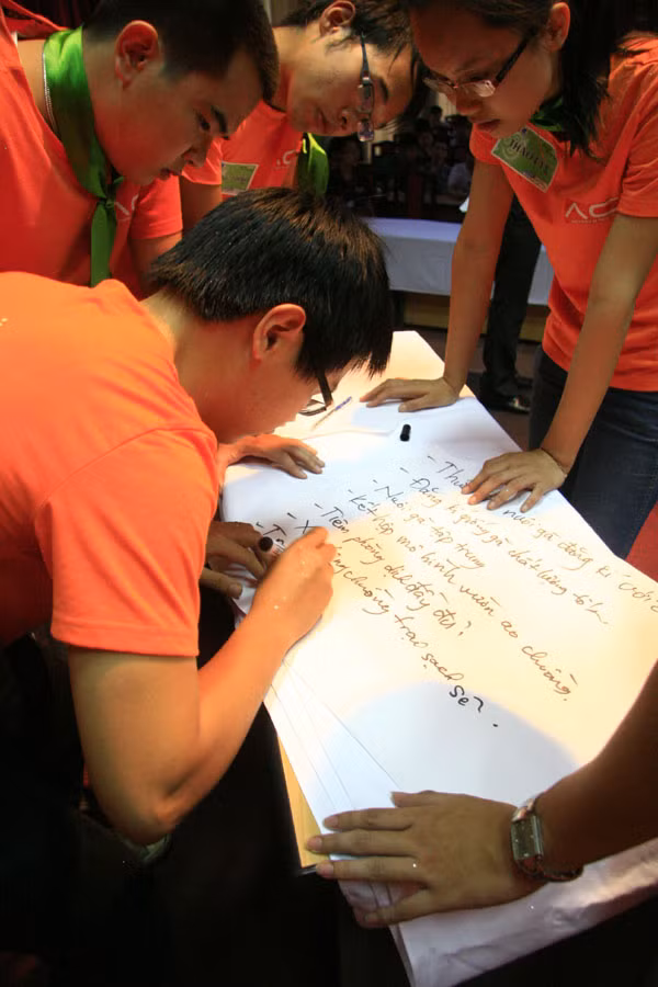 Ngay lập tức, những phương án trả lời đã được vạch ra Ngay lập tức, những phương án trả lời đã được vạch ra