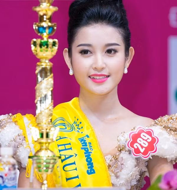 Á hậu 1 Nguyễn Trần Huyền My
