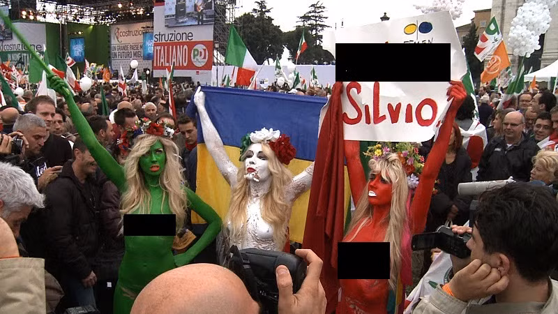 Hoạt động của phong trào FEMEN ở Rome, Italy. Hoạt động của phong trào FEMEN ở Rome, Italy.