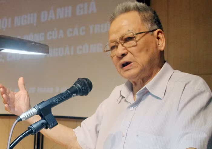 GS. Trần Phương cho rằng, các các trường công chỉ hơn các trường NCL về bao cấp, còn chất lượng chưa chắc. Ảnh Xuân Trung
