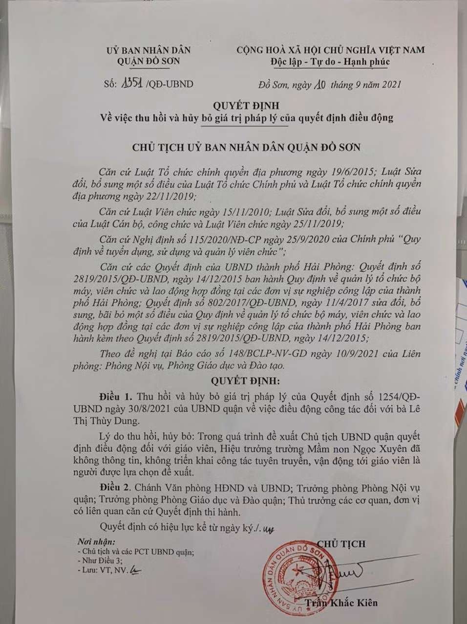 Quận Đồ Sơn hủy bỏ Quyết định điều động giáo viên mầm non (Ảnh: Lã Tiến) Quận Đồ Sơn hủy bỏ Quyết định điều động giáo viên mầm non (Ảnh: Lã Tiến)