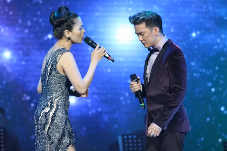 Trong liveshow, Lệ Quyên sẽ "chia sẻ" cùng Mr Đàm trong một câu chuyện tình.