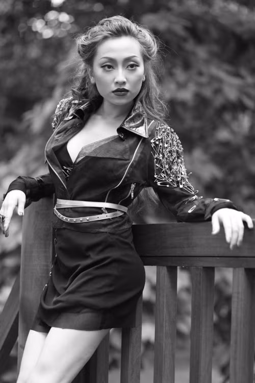 Ca sĩ Như Ý sẽ tham gia trong liveshow Tình lỡ trăm năm.