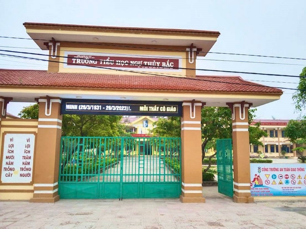 Trường Tiểu học Ngư Thủy Bắc- nơi xảy ra sự việc Hiệu trưởng đánh phó Hiệu trưởng. Ảnh minh họa: CTV Trường Tiểu học Ngư Thủy Bắc- nơi xảy ra sự việc Hiệu trưởng đánh phó Hiệu trưởng. Ảnh minh họa: CTV