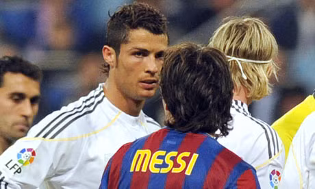 Ronaldo không muốn so sánh anh với Messi. Ronaldo không muốn so sánh anh với Messi.
