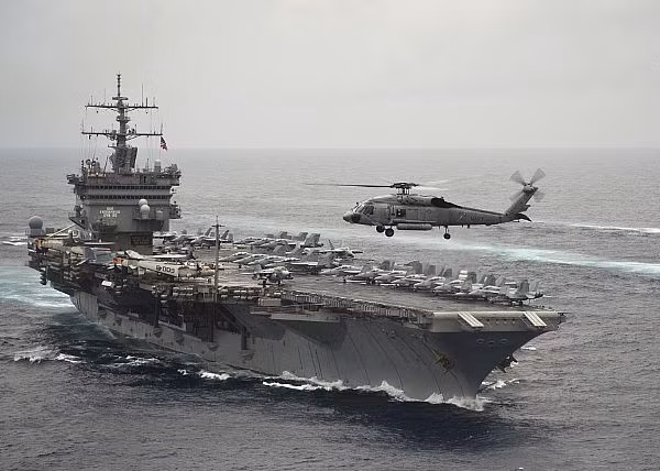 Tàu sân bay USS Enterprise (CVN 65) trên Đại Tây Dương ngày 19/3/2012. Tàu sân bay USS Enterprise (CVN 65) trên Đại Tây Dương ngày 19/3/2012.