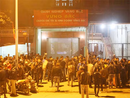 Hiện trường vụ cướp vàng ở Thường Tín Hiện trường vụ cướp vàng ở Thường Tín