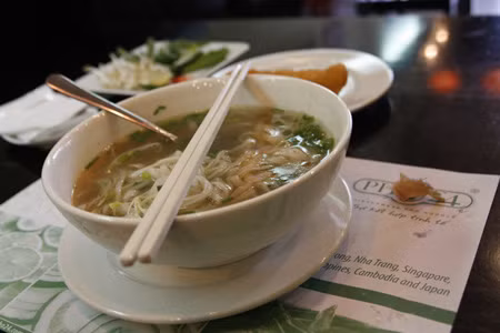 Bát phở tái gân anh Long gọi chiều 13/7. Bát phở tái gân anh Long gọi chiều 13/7.