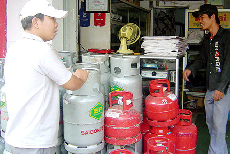 5 ngày được xem khoảng cách ngắn nhất giữa hai lần điều chỉnh giá gas liên tiếp. 5 ngày được xem khoảng cách ngắn nhất giữa hai lần điều chỉnh giá gas liên tiếp.