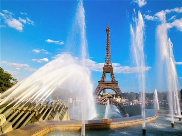 1. Paris (Pháp)