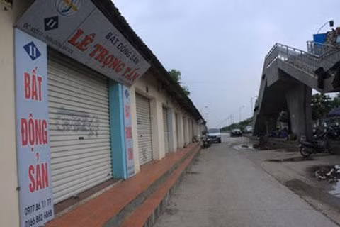 Ngay sát khu đô thị mới Nam An Khánh, một thời là thiên đường của các nhà đầu tư nhà đất nay các sàn đóng cửa hàng loạt Ngay sát khu đô thị mới Nam An Khánh, một thời là thiên đường của các nhà đầu tư nhà đất nay các sàn đóng cửa hàng loạt