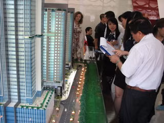 GS Đặng Hùng Võ: "Hết cái thời ai cũng vơ tiền được từ đất" ảnh 3 Hà Nội dư thừa hàng chục nghìn căn hộ chung cư