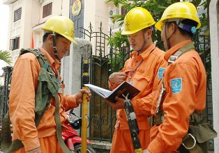 Tổng tiền lương chỉ chiếm khoảng 5,5% tổng giá thành... Tổng tiền lương chỉ chiếm khoảng 5,5% tổng giá thành...