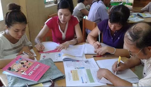 Cấp trên hãy biết lắng nghe ý kiến thật lòng của những người trực tiếp đứng lớp (Ảnh chụp từ Báo cáo của Ngân hàng Thế giới).