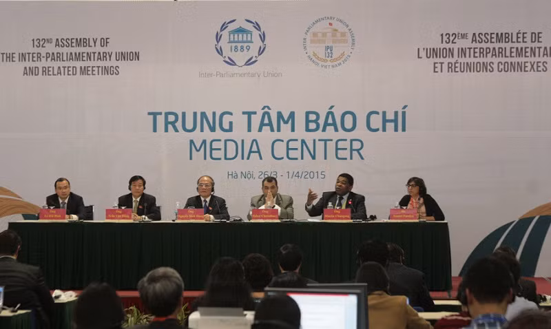 Chủ tịch Quốc hội Nguyễn Sinh Hùng: "IPU - 132 tổ chức ở Hà Nội là một vinh dự lớn của Quốc hội Việt Nam nói riêng và đất nước Việt Nam nói chung.