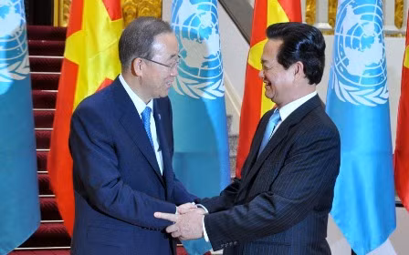 Ông Ban-kimoon hội kiến với Thủ tướng Nguyễn Tấn Dũng. ảnh: vgp.