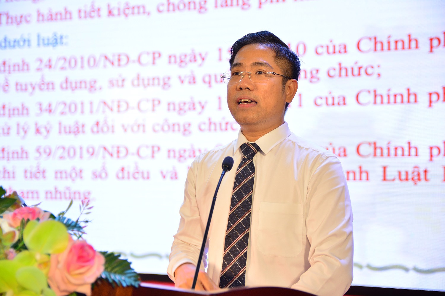 Tiến sĩ luật học Đào Ngọc Báu, Quyền Trưởng khoa, Khoa Lãnh đạo học và Chính sách công, Học viện Chính trị Khu vực IV (Ảnh: CT). Tiến sĩ luật học Đào Ngọc Báu, Quyền Trưởng khoa, Khoa Lãnh đạo học và Chính sách công, Học viện Chính trị Khu vực IV (Ảnh: CT).