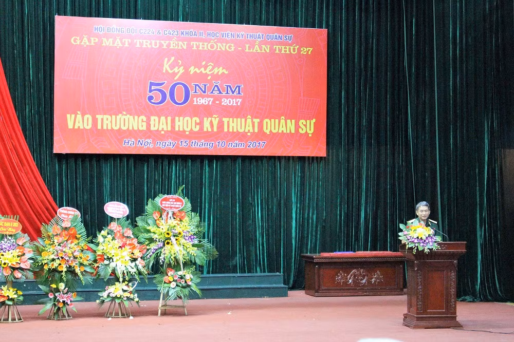 Thiếu trướng Lê Kỳ Nam, Phó giám đốc Học viện Kỹ thuật quân sự phát biểu (Ảnh: Lại Cường)