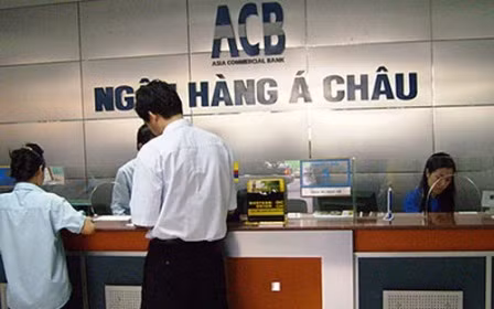 Số tài sản chứng khoán từ cổ phiếu của ACB hiện có của bà Đặng Ngọc Lan là 574 tỷ đồng so với 758 tỷ đồng năm 2011 Số tài sản chứng khoán từ cổ phiếu của ACB hiện có của bà Đặng Ngọc Lan là 574 tỷ đồng so với 758 tỷ đồng năm 2011
