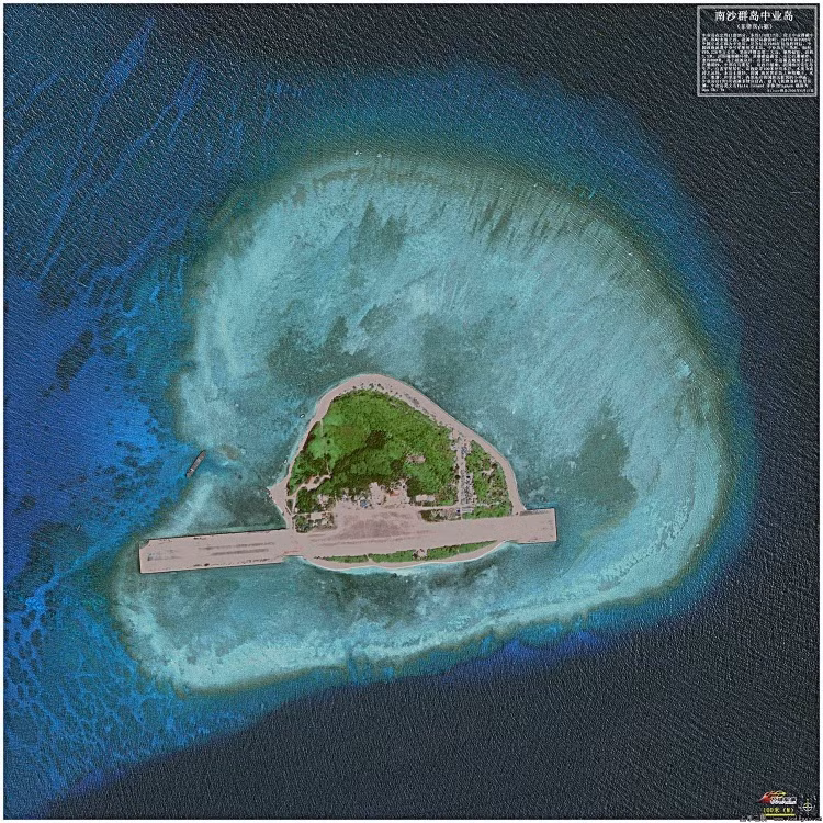 Sân bay quân sự trên đảo Thị Tứ trong quần đảo Trường Sa thuộc chủ quyền Việt Nam do Philippines chiếm đóng và xây dựng trái phép (ảnh do báo Trung Quốc đăng tải nên thông tin chú thích góc trên bên phải không chính xác, dễ gây hiểu lầm trong dư luận)