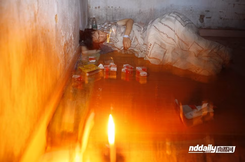 "Riêng một góc phòng" "Riêng một góc phòng"