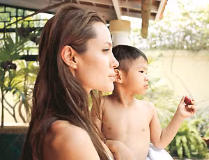 Pax Thiên thay đổi kể từ khi làm con Jolie ảnh 1
