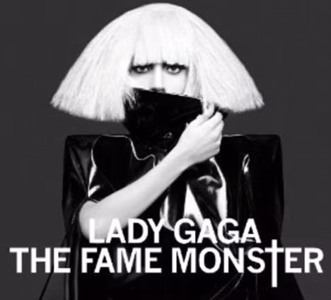 Cách rao bán nước khoa phát sợ của Lady Gaga ảnh 1