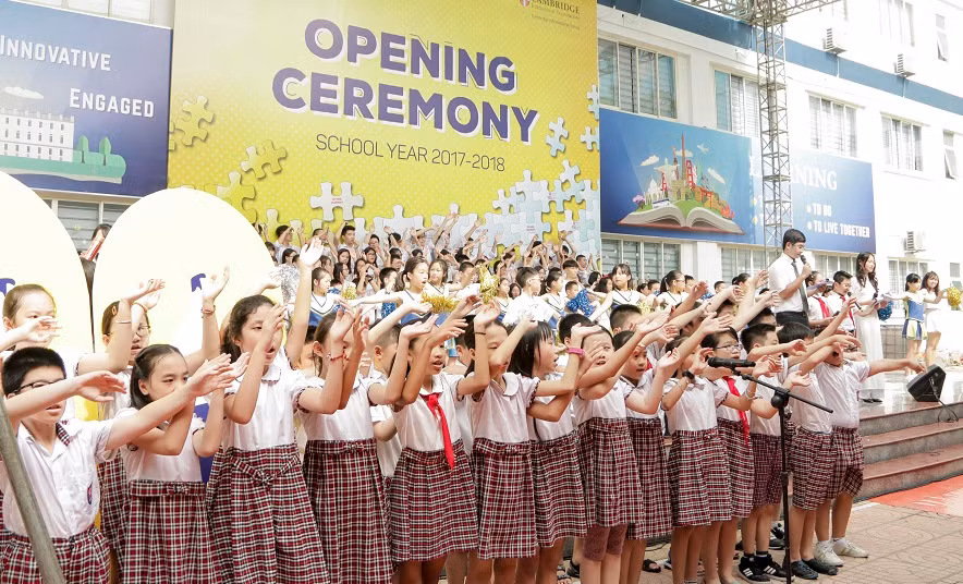 Tiết mục văn nghệ của học sinh Hệ thống Trường Quốc tế Liên cấp Việt-Úc Hà Nội trong buổi lễ khai giảng