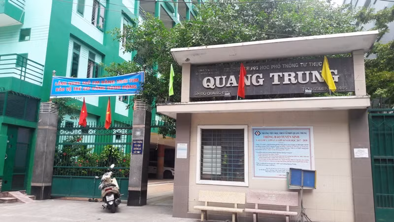 Phụ huynh "tố" nhà trường ép học sinh 12 học phụ đạo mới phát phiếu thi tốt nghiệp. Ảnh: AN