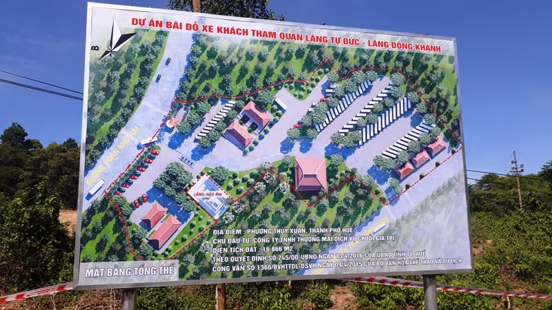 Phó chủ tịch tỉnh “trăn trở” vì phải di dời lăng mộ vợ vua để làm bãi đổ xe ảnh 2 Phó chủ tịch tỉnh “trăn trở” vì phải di dời lăng mộ vợ vua để làm bãi đổ xe ảnh 2