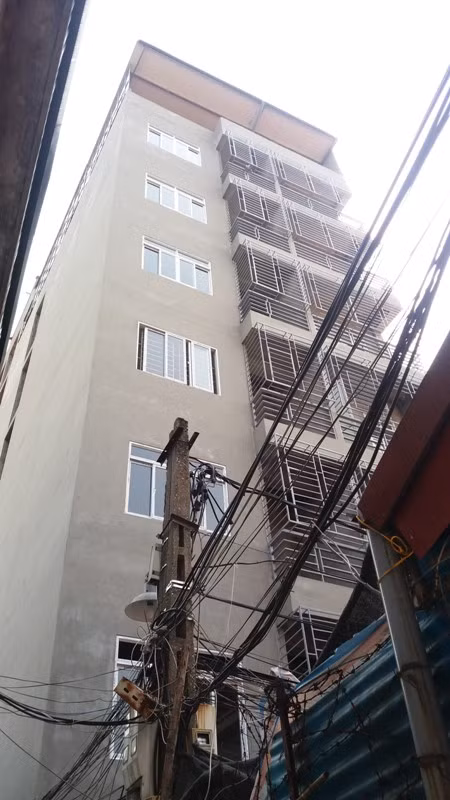 Công trình tại số 44, ngách 173/75, ngõ 173 đường Hoàng Hoa Thám được chủ đâu tư xây đến 8 tầng và chia nhỏ thành các căn hộ theo kiểu chung cư mini. Ảnh Trần Việt. Công trình tại số 44, ngách 173/75, ngõ 173 đường Hoàng Hoa Thám được chủ đâu tư xây đến 8 tầng và chia nhỏ thành các căn hộ theo kiểu chung cư mini. Ảnh Trần Việt.