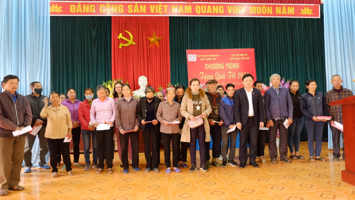 Tình cảm của các nhà hảo tâm đã thành nguồn động lực lớn đối với bà con 3 xã Hùng Long, Sóc Đăng và Vân Đồn của huyện Đoan Hùng, Phú Thọ.