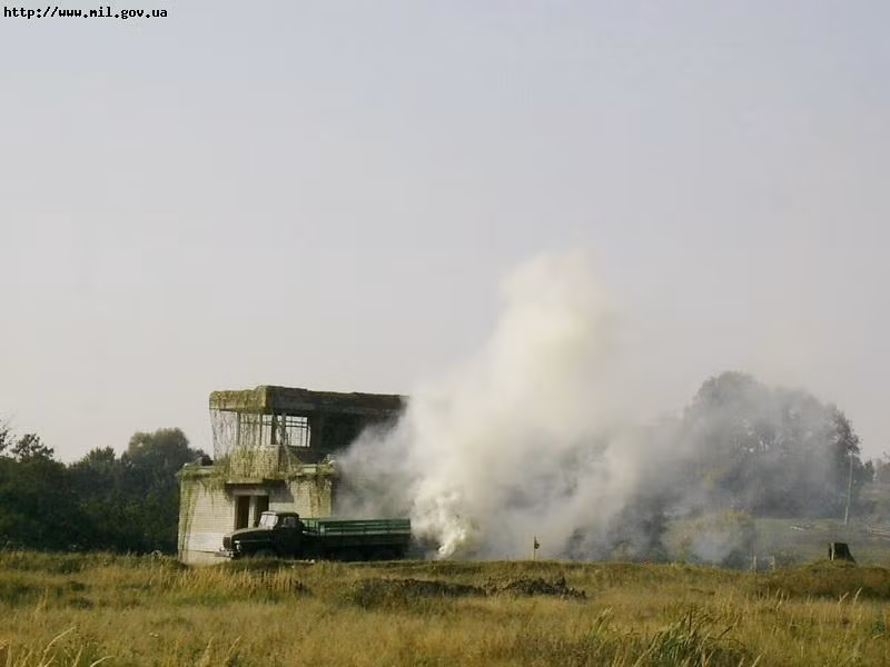Tập trận “Đáp trả tương xứng 2011” diễn ra ở Chernivtsi, Ucraina Tập trận “Đáp trả tương xứng 2011” diễn ra ở Chernivtsi, Ucraina