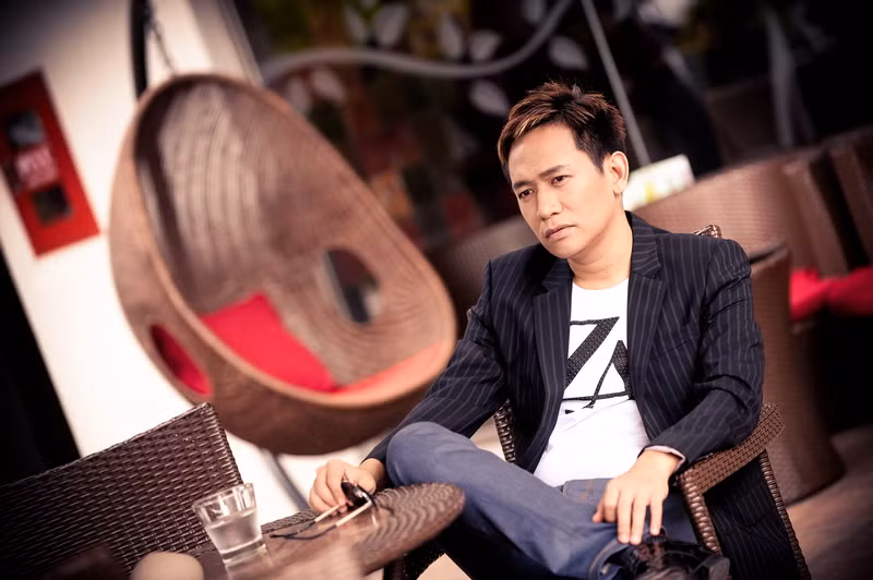 Album có 10 ca khúc, được Duy Mạnh sáng tác trong vòng 10 năm.