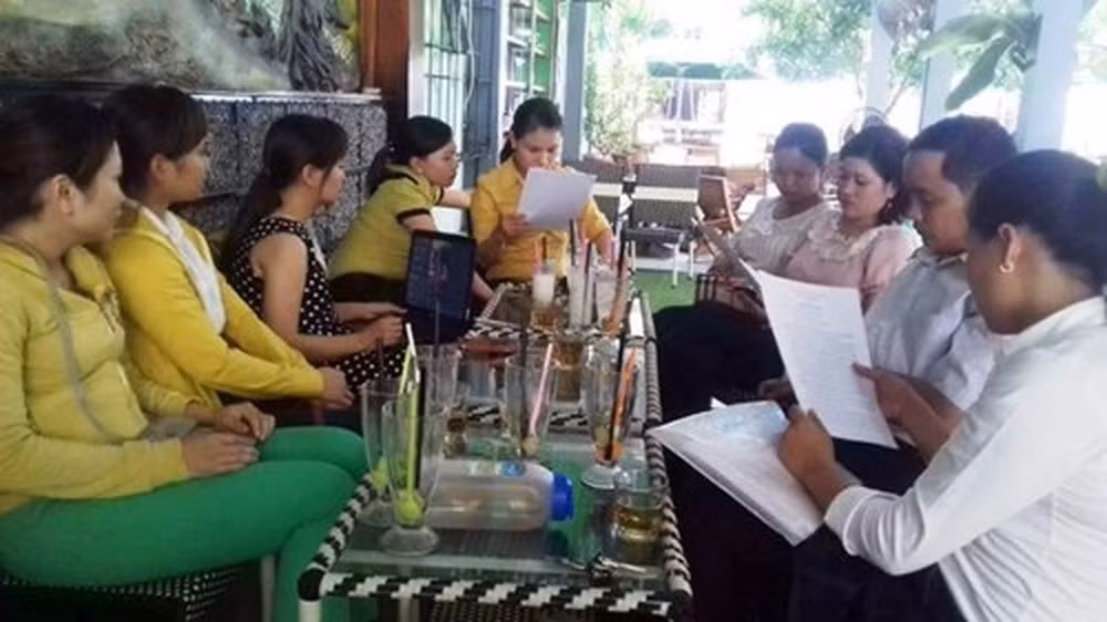 Tuyệt đối không nên giao cho địa phương tự thi, tự chấm tuyển dụng giáo viên ảnh 2 Tuyệt đối không nên giao cho địa phương tự thi, tự chấm tuyển dụng giáo viên ảnh 2