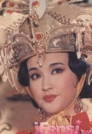 Lưu Hiểu Khánh Xem thêm:"Lột xác" hoàn hảo như Sao Hoa ngữ