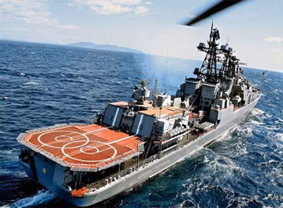 Tàu khu trục Đô đốc Panteleyev, một trong 3 tàu của Nga tham gia diễn tập RIMPAC 2012. Ảnh: RIA Novosti