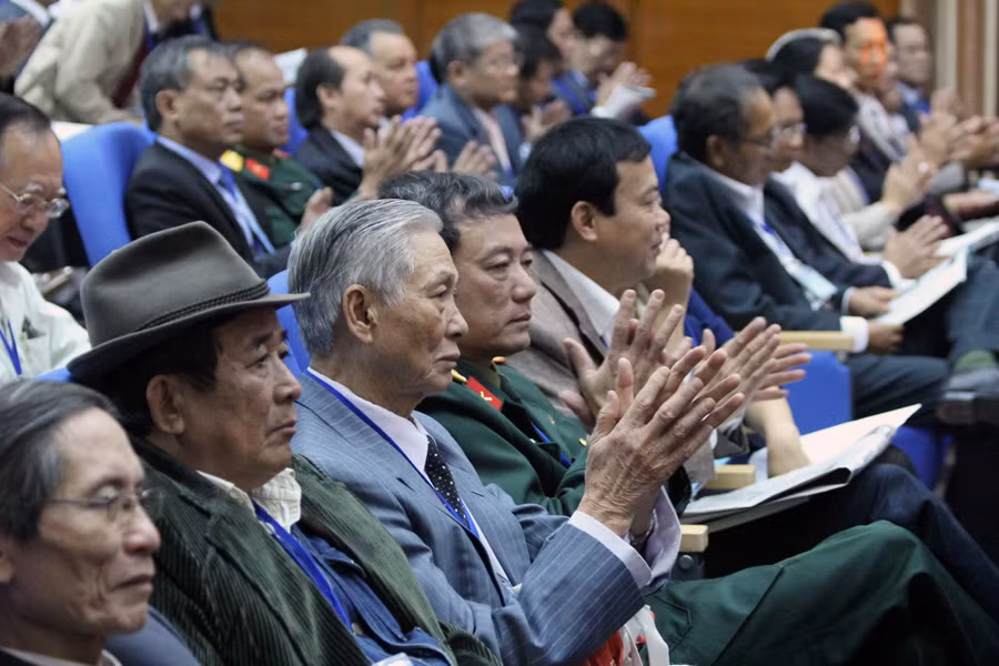 Các nhà sử học tại Đại hội sáng nay.
