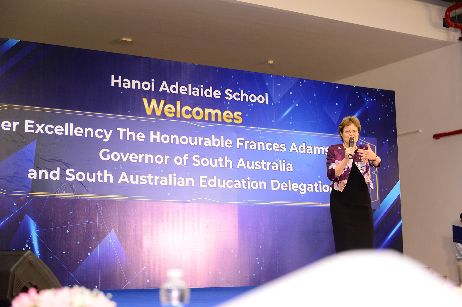 Bà Frances Adamson AC nhấn mạnh tầm quan trọng của lĩnh vực giáo dục đối với Việt Nam, cũng như Úc. Bà Frances Adamson AC nhấn mạnh tầm quan trọng của lĩnh vực giáo dục đối với Việt Nam, cũng như Úc.