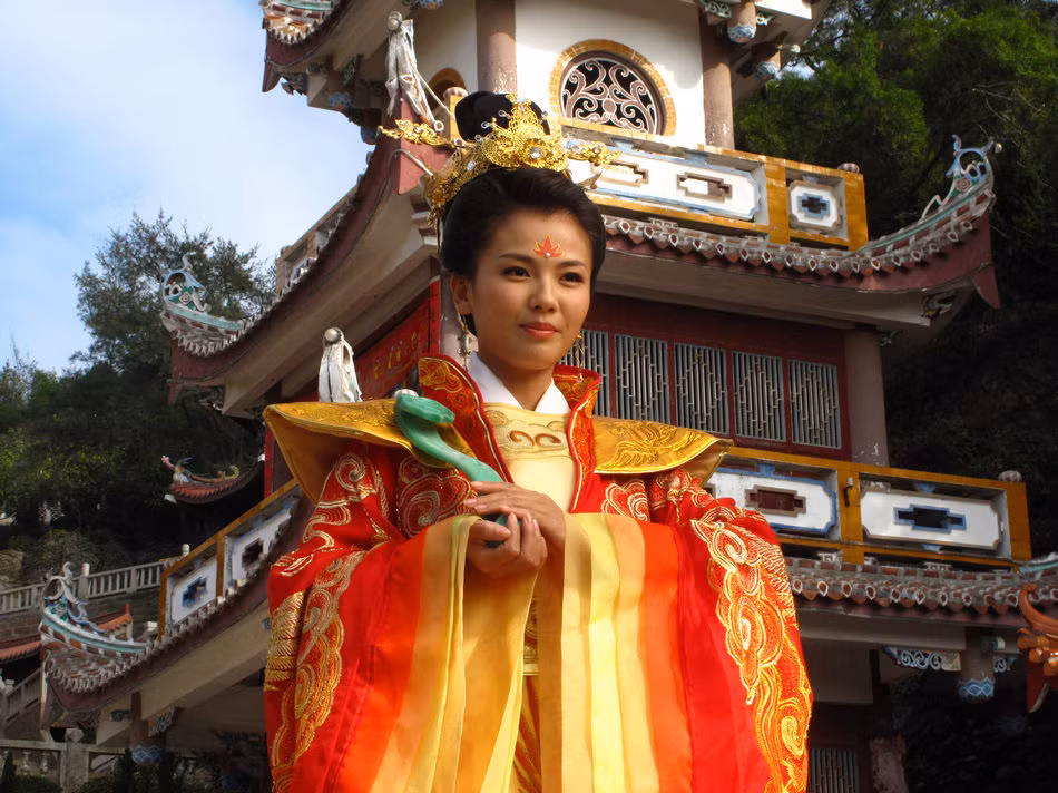 Nhân vật chính của phim là Lâm Mặc (Lưu Đào) – một cô gái thông minh, xinh đẹp, giỏi giang và có lòng thương yêu chúng sinh. Nhân vật chính của phim là Lâm Mặc (Lưu Đào) – một cô gái thông minh, xinh đẹp, giỏi giang và có lòng thương yêu chúng sinh.