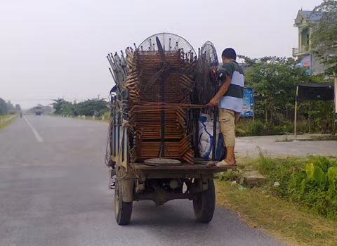 Thế đứng trên công nông. Ảnh: Phạm Văn May Thế đứng trên công nông. Ảnh: Phạm Văn May