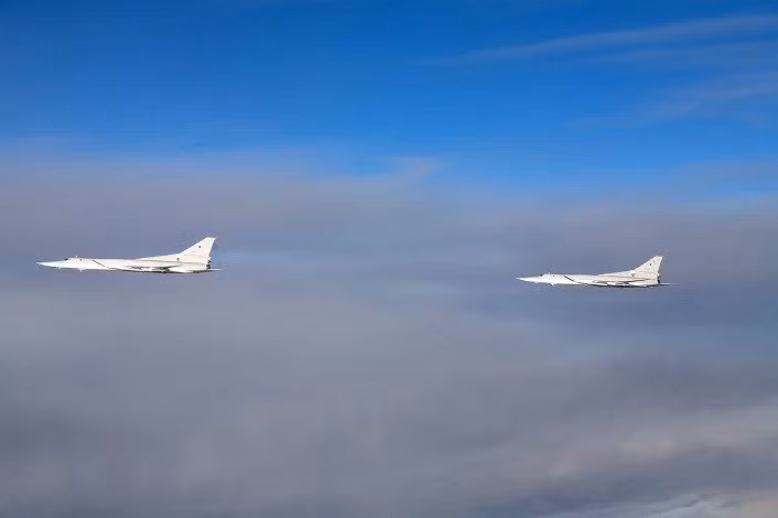 Tu-160