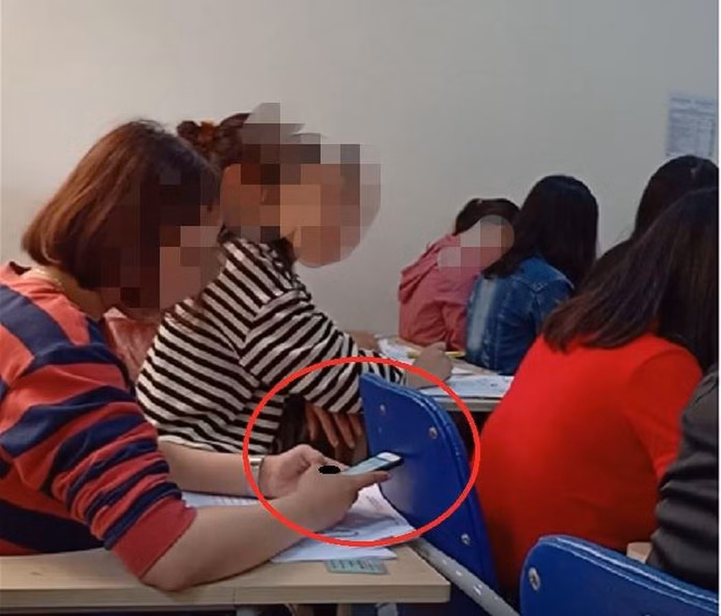 Nhiều lo ngại về tính minh bạch và nghiêm túc của kỳ thi viên chức (Ảnh: Vũ Ninh) Nhiều lo ngại về tính minh bạch và nghiêm túc của kỳ thi viên chức (Ảnh: Vũ Ninh)