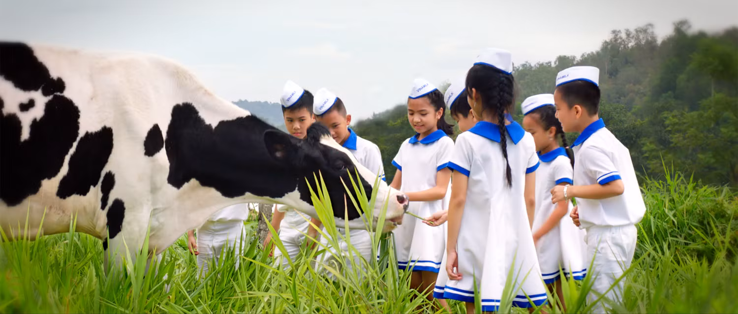 Hình ảnh đẹp trong MV Vươn cao Việt Nam Hình ảnh đẹp trong MV Vươn cao Việt Nam
